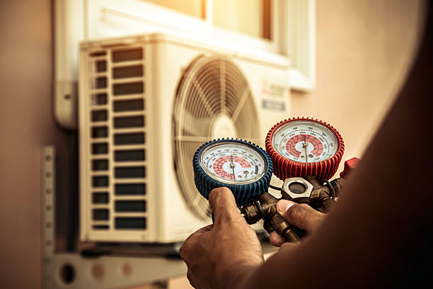 Professional Hvac Installation technician working in Lattimore, NC